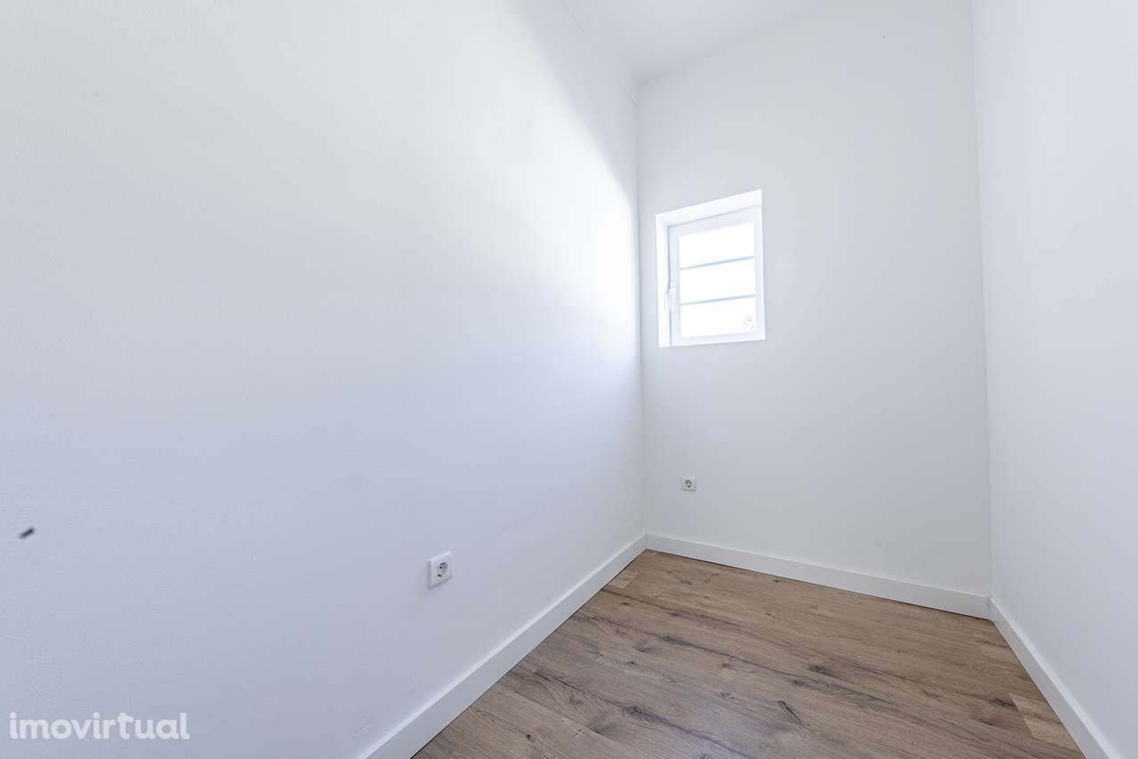 Fabuloso T3+1 na Parede - Praia das Avencas - Grande imagem: 5/37