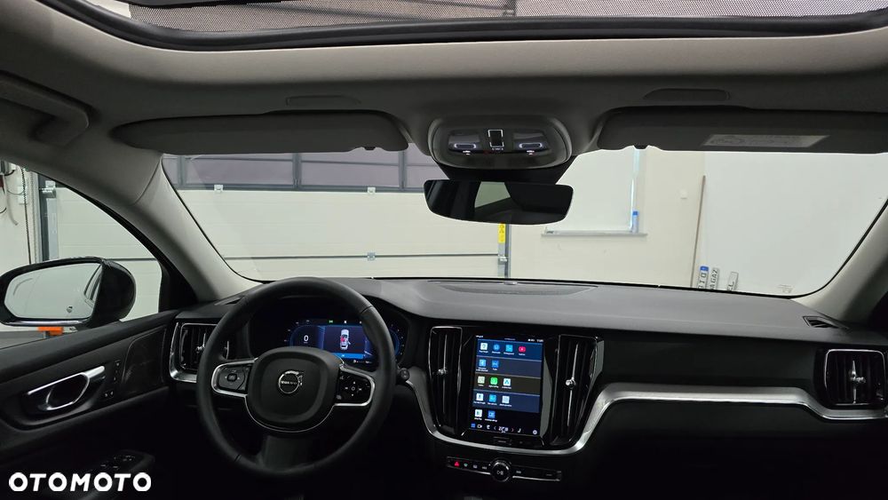 Volvo V60 B4 B DKG Plus Dark - 6