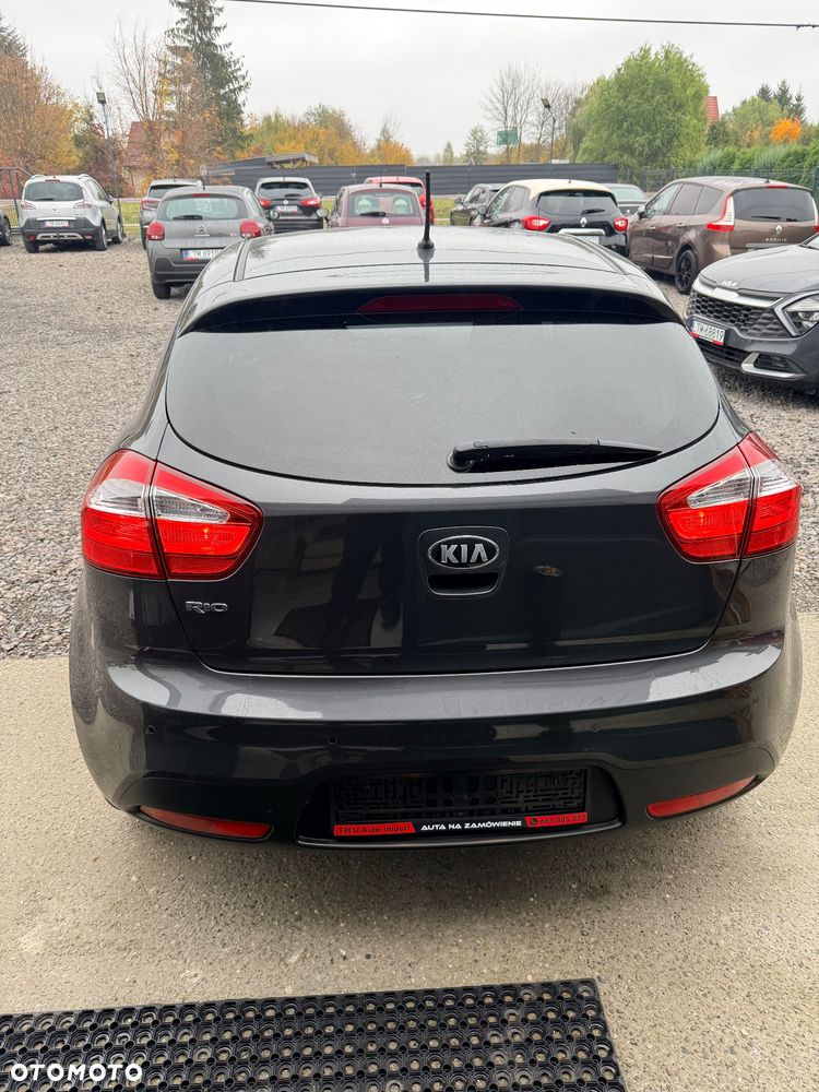 Kia Rio 1.4 Dream Team Edition - 14