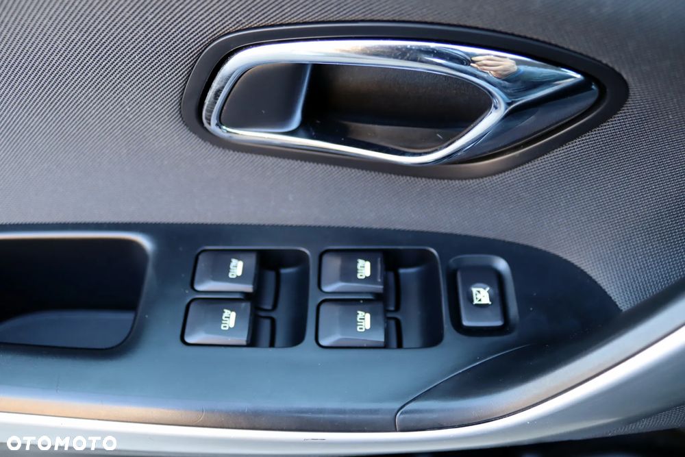 Kia Ceed 1.6 GDI Dream Team Edition - 31