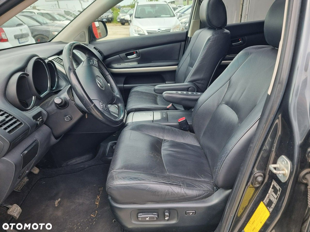 Lexus RX - 10