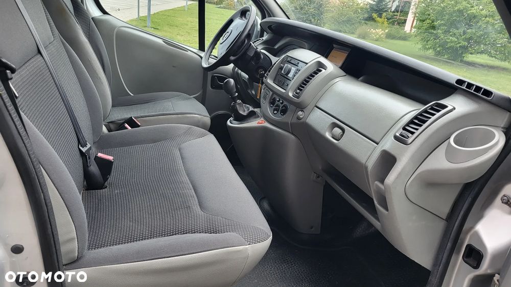 Opel Vivaro - 9