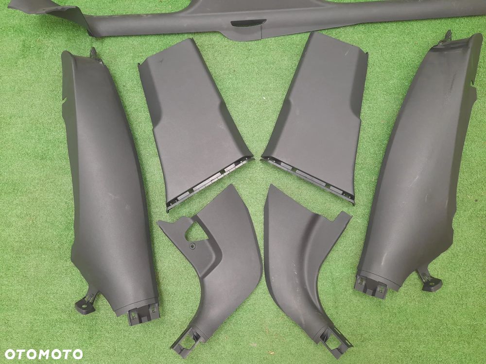 SKODA OCTAVIA IV OSŁONA SLUPKA  5E6867765 5E4863484 5E4863483 5E3867282 5E3867281 5E3853371 5E3853372 - 2