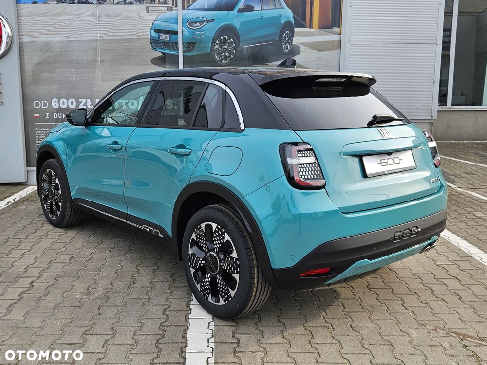 Fiat 600 1.2 Turbo La Prima eDCT - 4