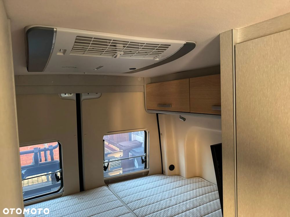 Mercedes-Benz Sprinter Hymer Free 600 - 21