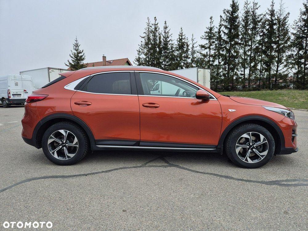 Kia XCeed 1.5 T-GDI M - 4