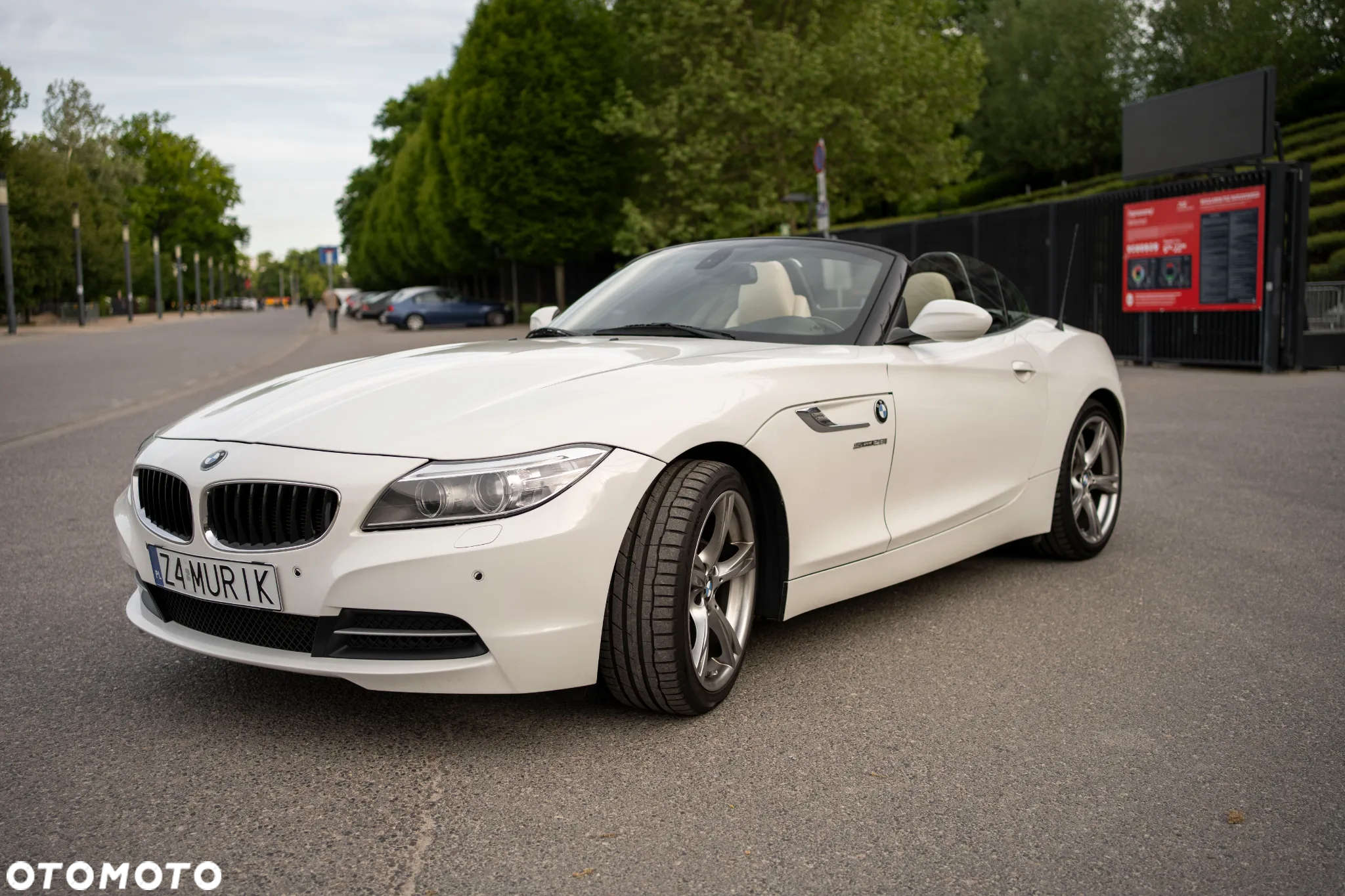 BMW Z4 sDrive28i - 13