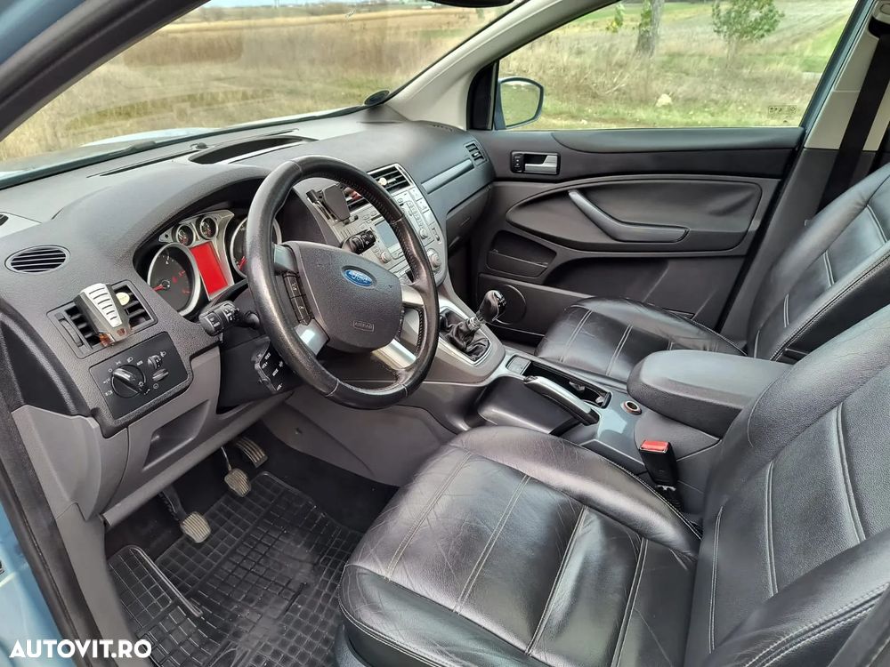 Ford Kuga 2.0 TDCi 4x4 Titanium - 10