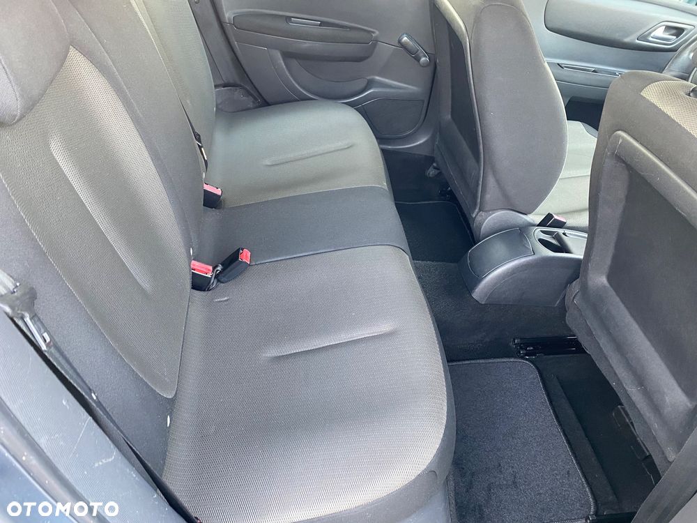 Citroën C4 1.6 16V Confort - 3