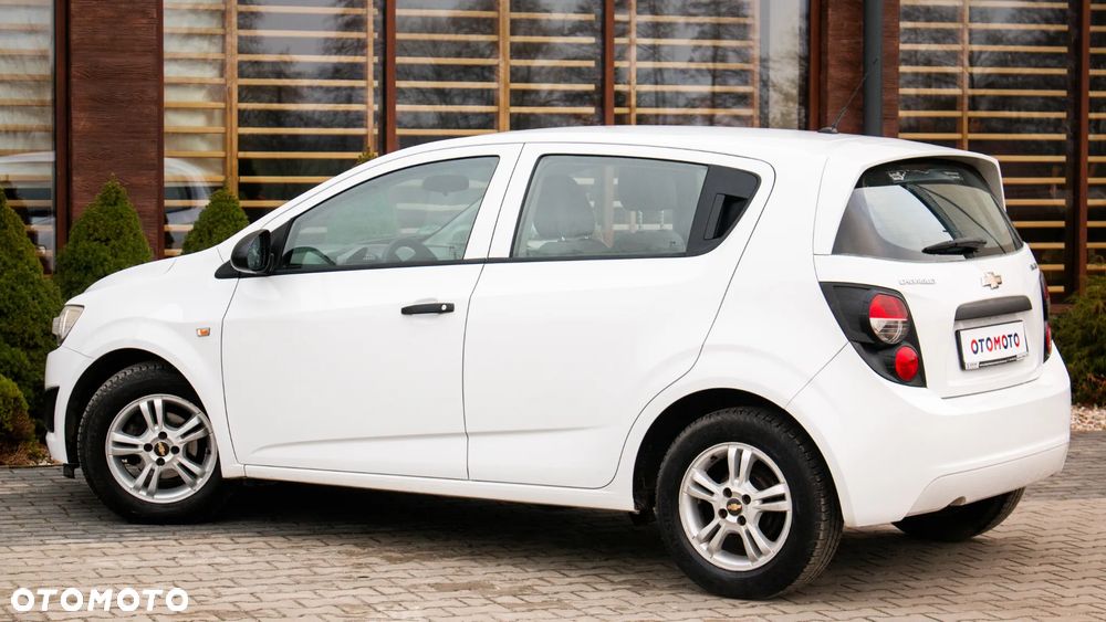 Chevrolet Aveo 1.2 LS - 12