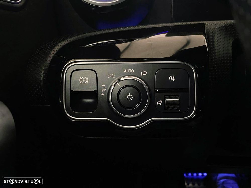 Mercedes-Benz A 180 d AMG Line Aut. - 19