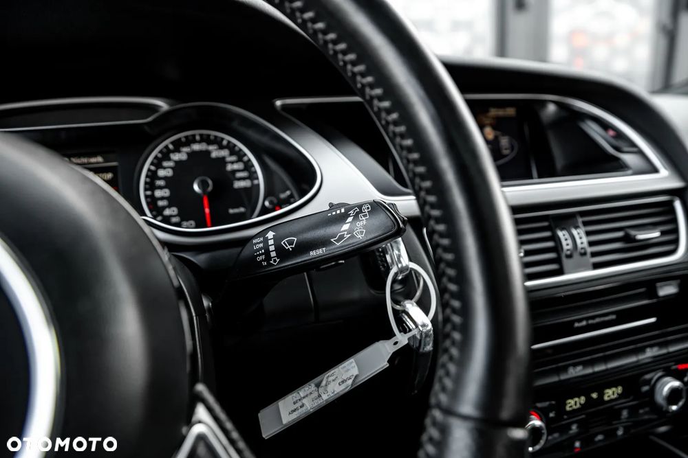 Audi A4 Avant 2.0 TFSI quattro S tronic S line Sportpaket - 38