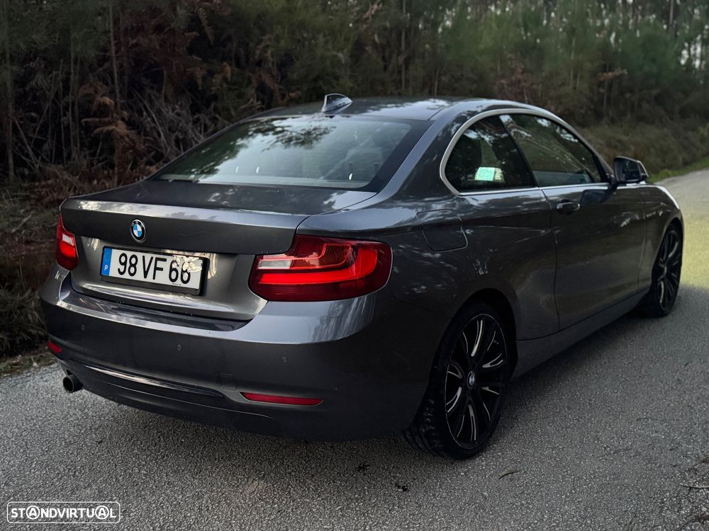 BMW 220 d Coupe Line Sport Auto - 4