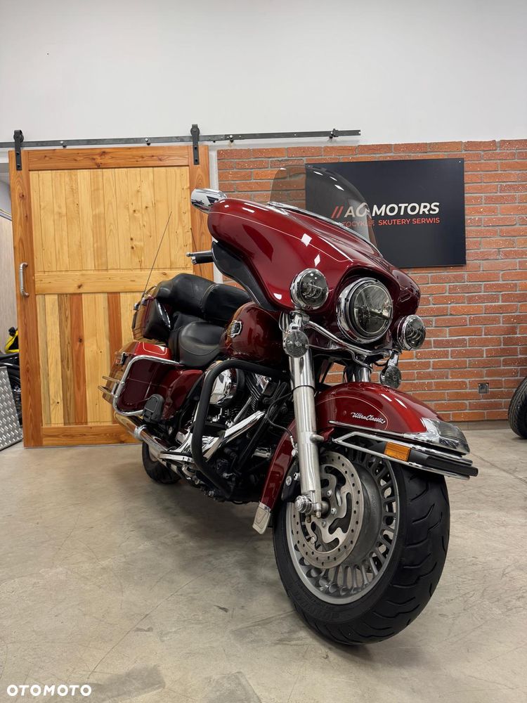 Harley-Davidson FLHTCU Ultra - 8
