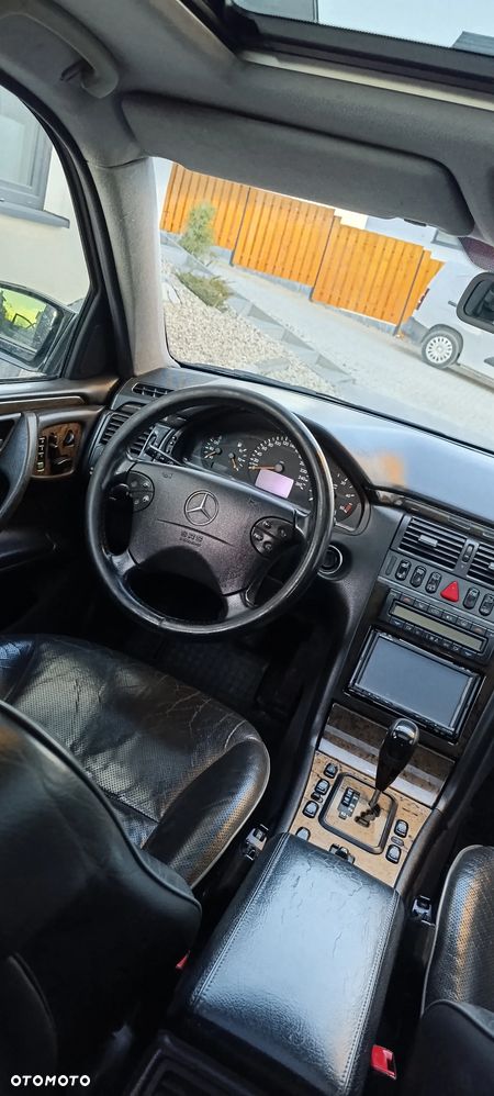 Mercedes-Benz Klasa E - 9