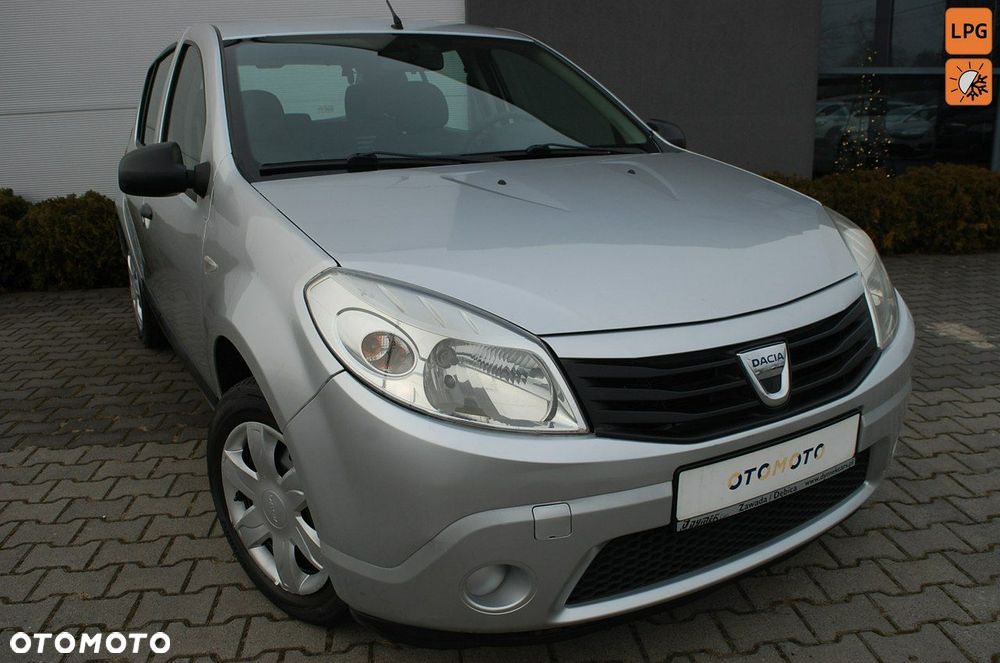 Dacia Sandero - 1