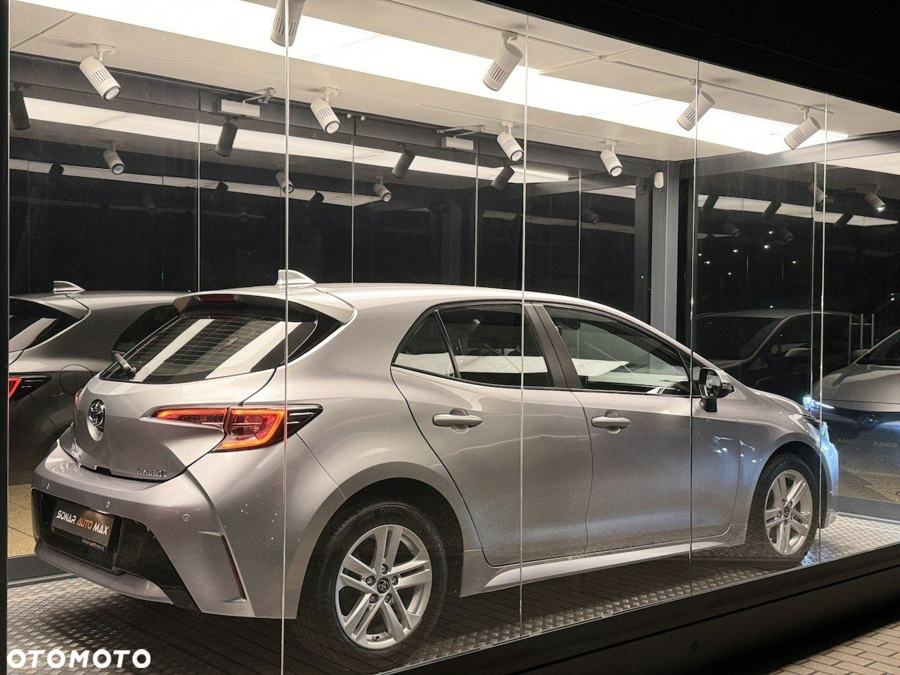 Toyota Corolla - 9