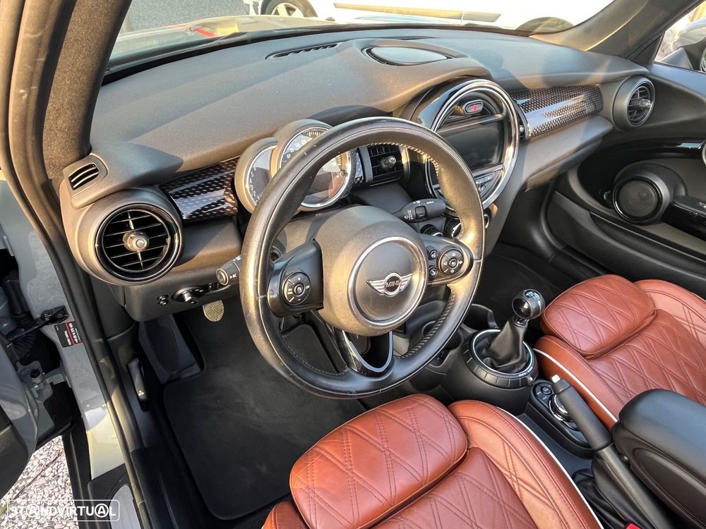 MINI Cabrio Cooper S Sidewalk - 28