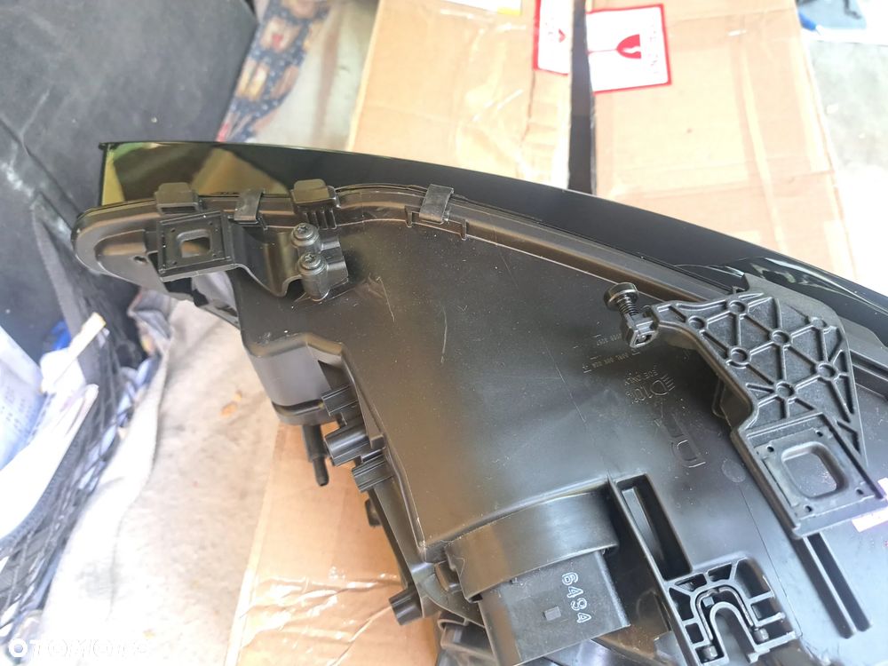 Nowa nieużywana oryginalna Aso lampa przednia prawa Audi A4 B8 lift biksenon neon led. Kod producenta:8KO 941 044 F - 8