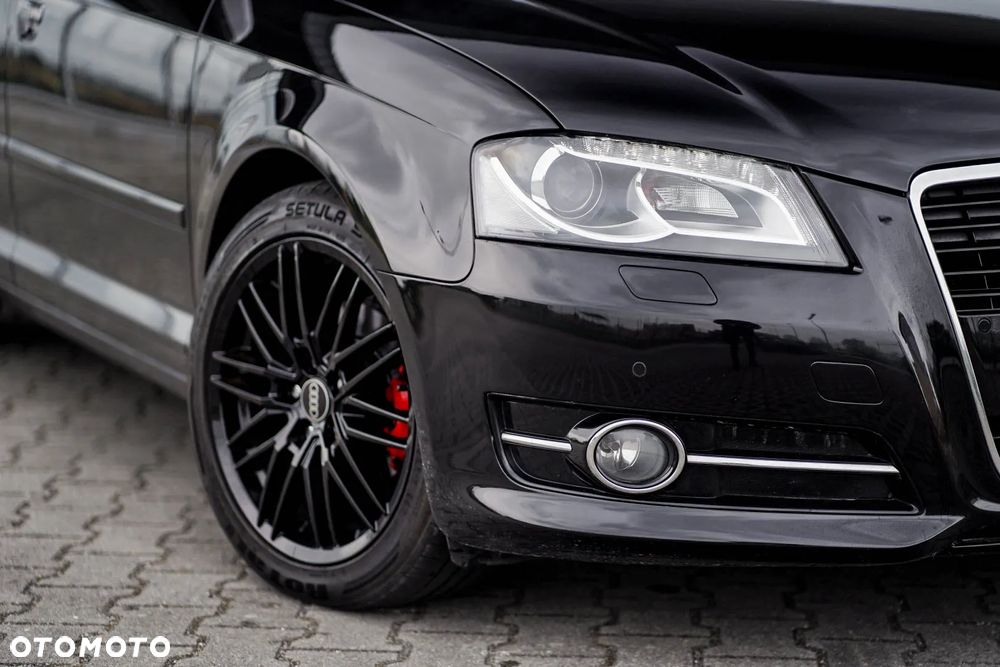 Audi A3 Sportback 1.6 TDI S line Sportpaket - 7