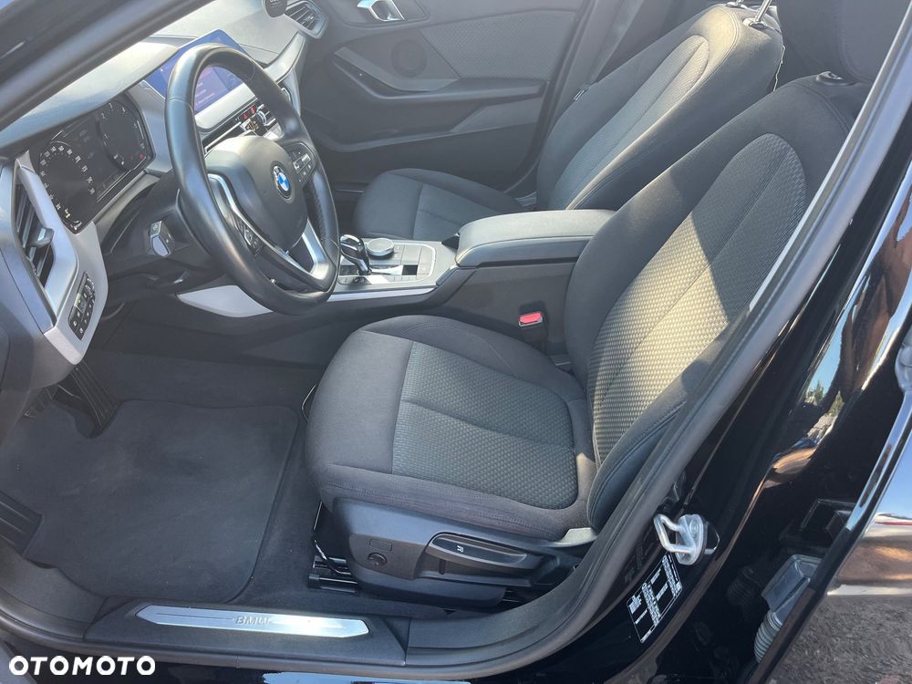 BMW Seria 1 118d - 33