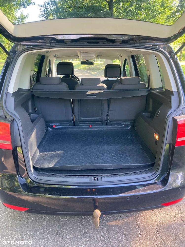 Volkswagen Touran 2.0 TDI DPF Comfortline - 6