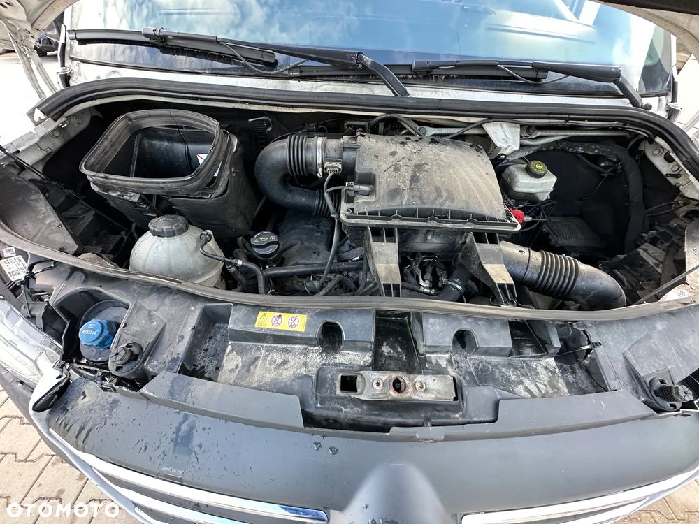Mercedes-Benz Sprinter - 10
