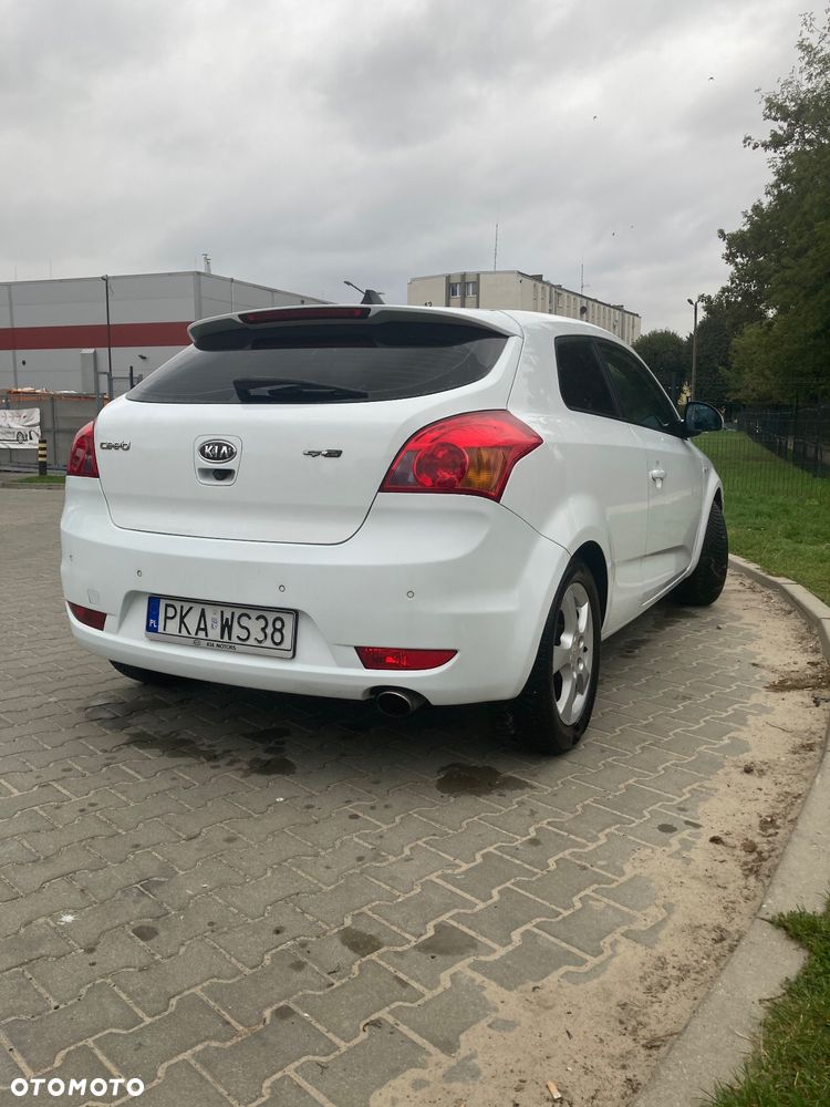 Kia Ceed - 3