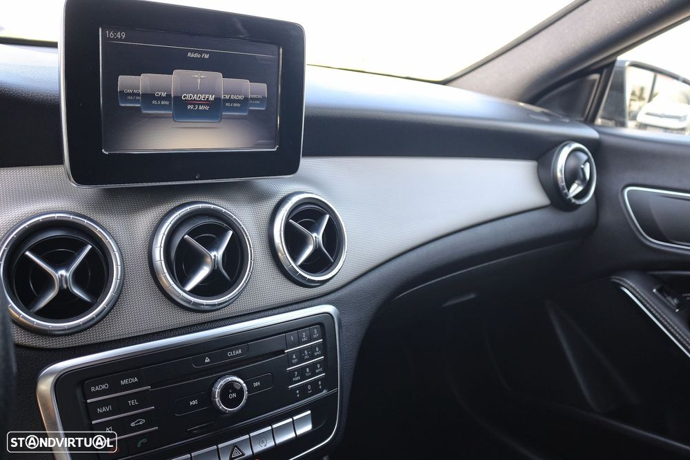 Mercedes-Benz CLA 180 d Urban - 26