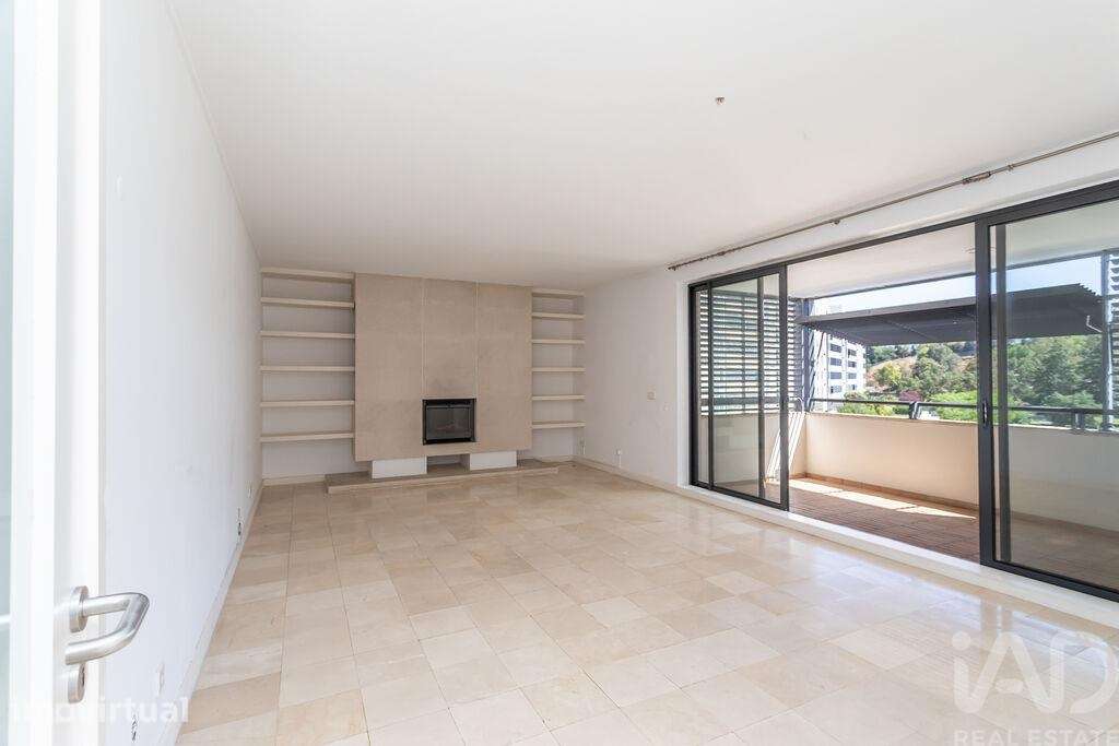 Apartamento T2 em São Domingos De Benfica de 166,00 m2 - Grande imagem: 2/28