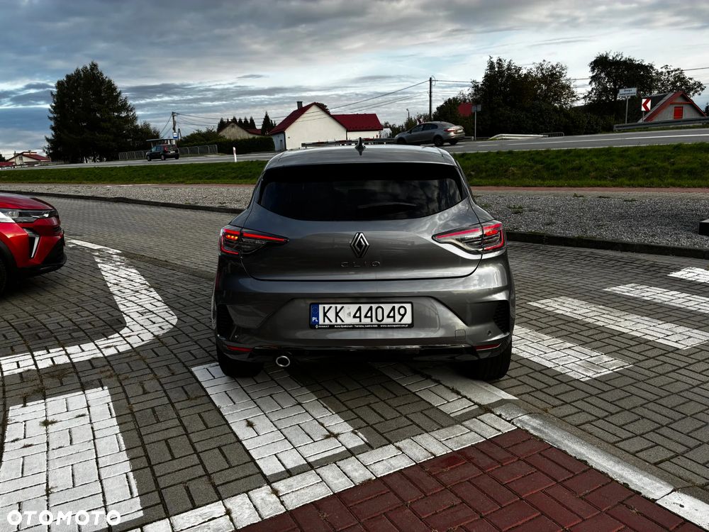 Renault Clio - 5