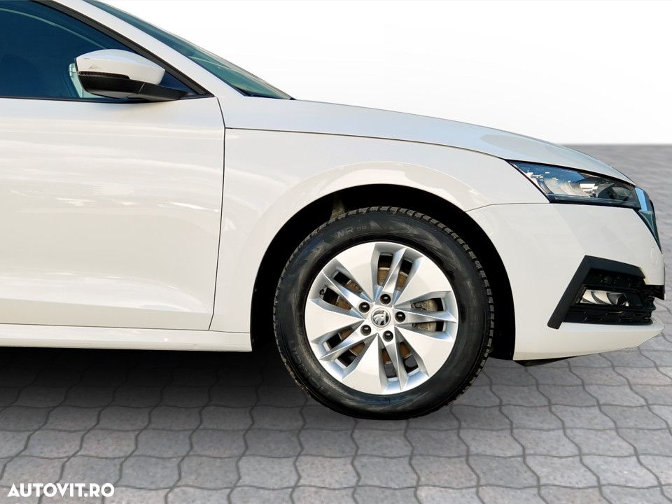 Skoda Octavia 2.0 TDI DSG Ambition - 11