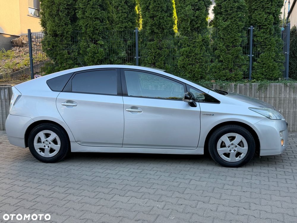 Toyota Prius - 2
