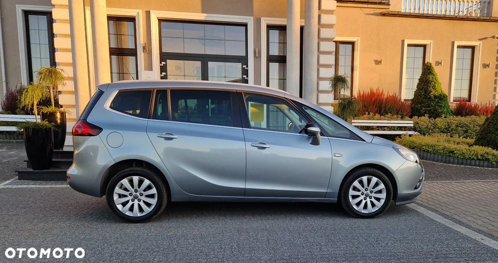 Opel Zafira - 2