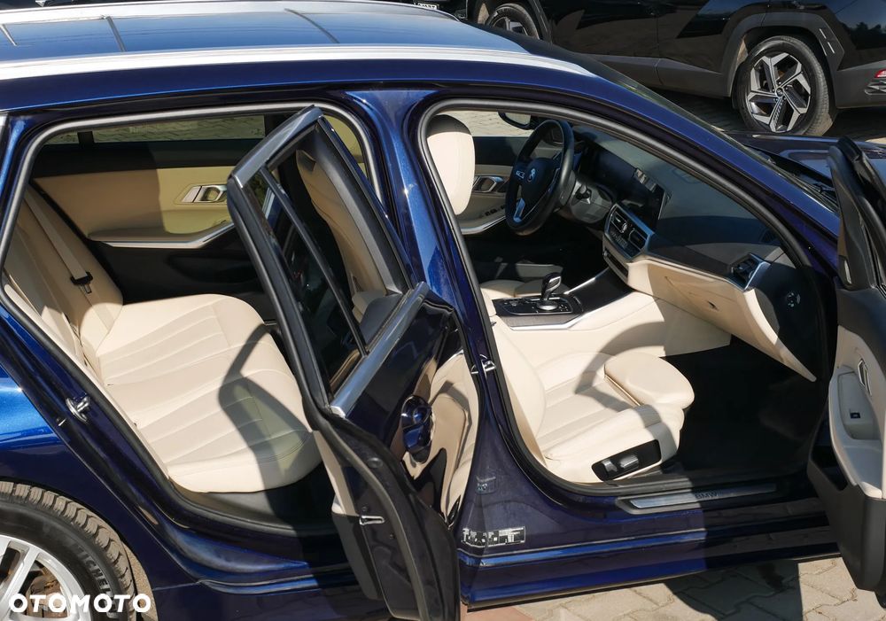 BMW Seria 3 320e Sport Line - 23