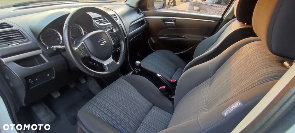 Suzuki Swift 1.2 Premium - 24