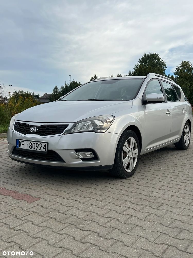 Kia Ceed 1.6 Crdi Comfort - 1