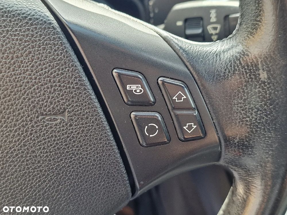 BMW Seria 3 316d - 12