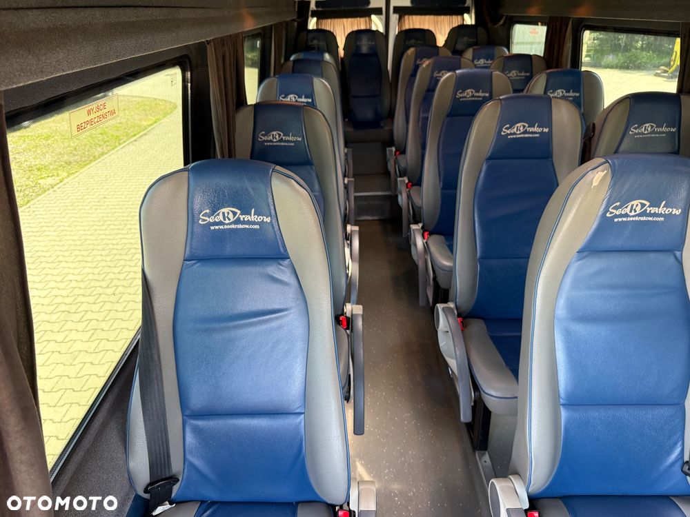 Mercedes-Benz Sprinter 519 3.0 V6 21 miejsc - 13