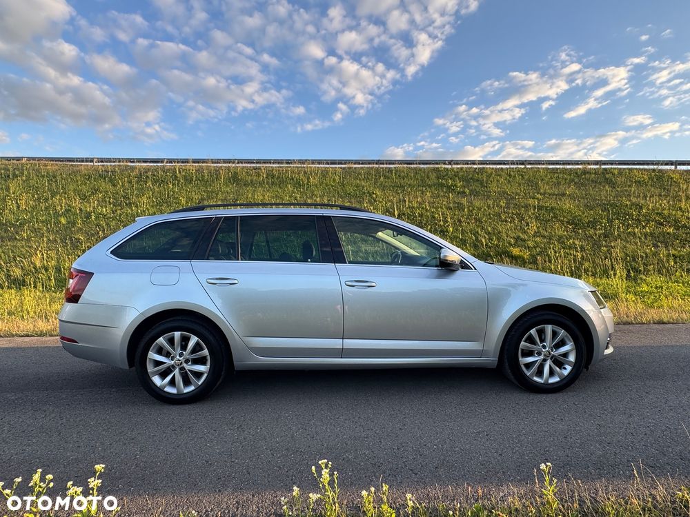 Skoda Octavia 2.0 TDI Premium Edition - 7