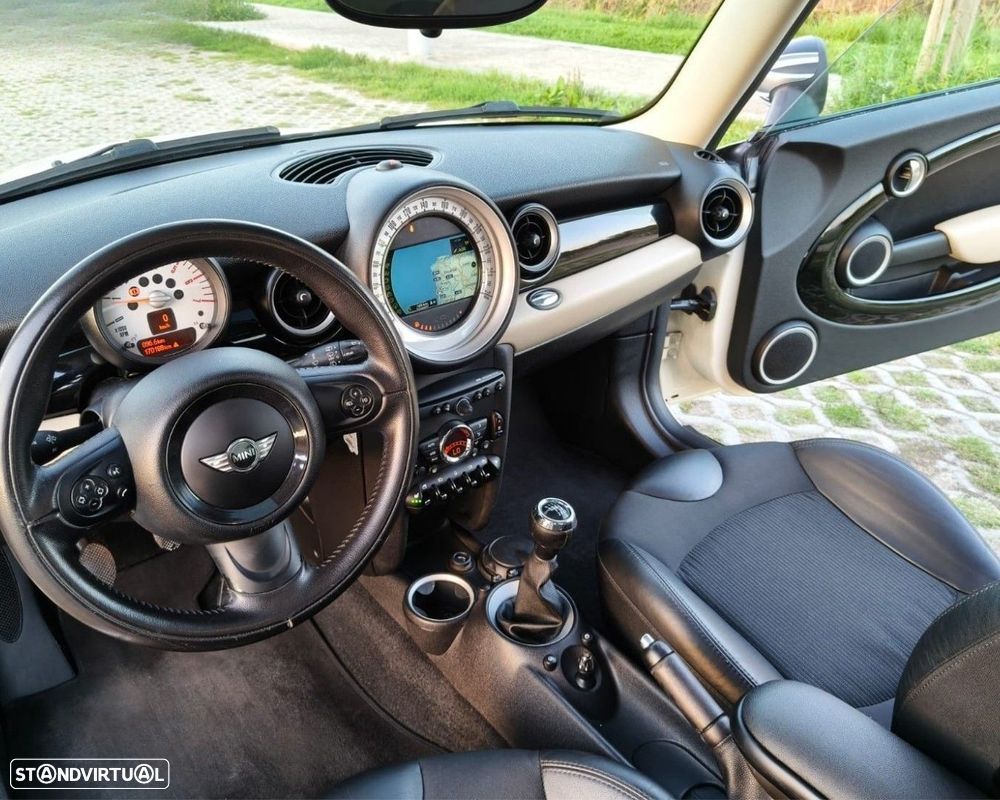MINI 3 Portas Cooper D - 19