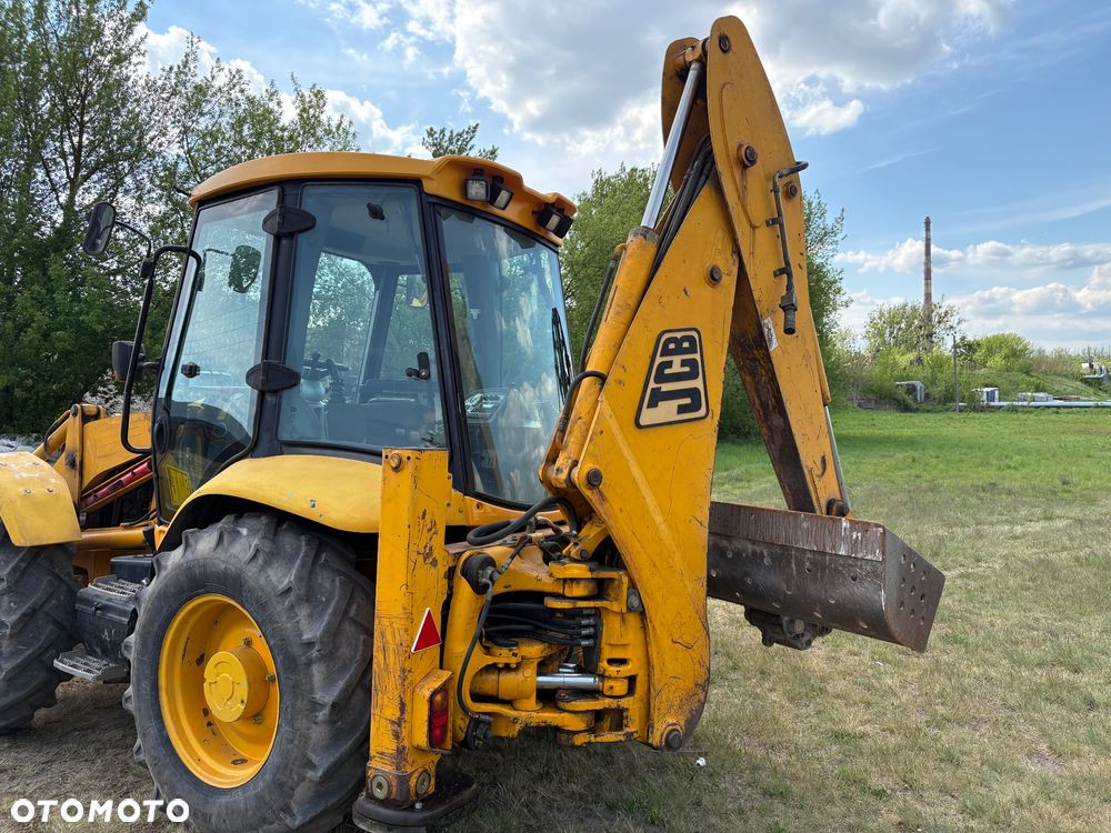 JCB 4CX - 8