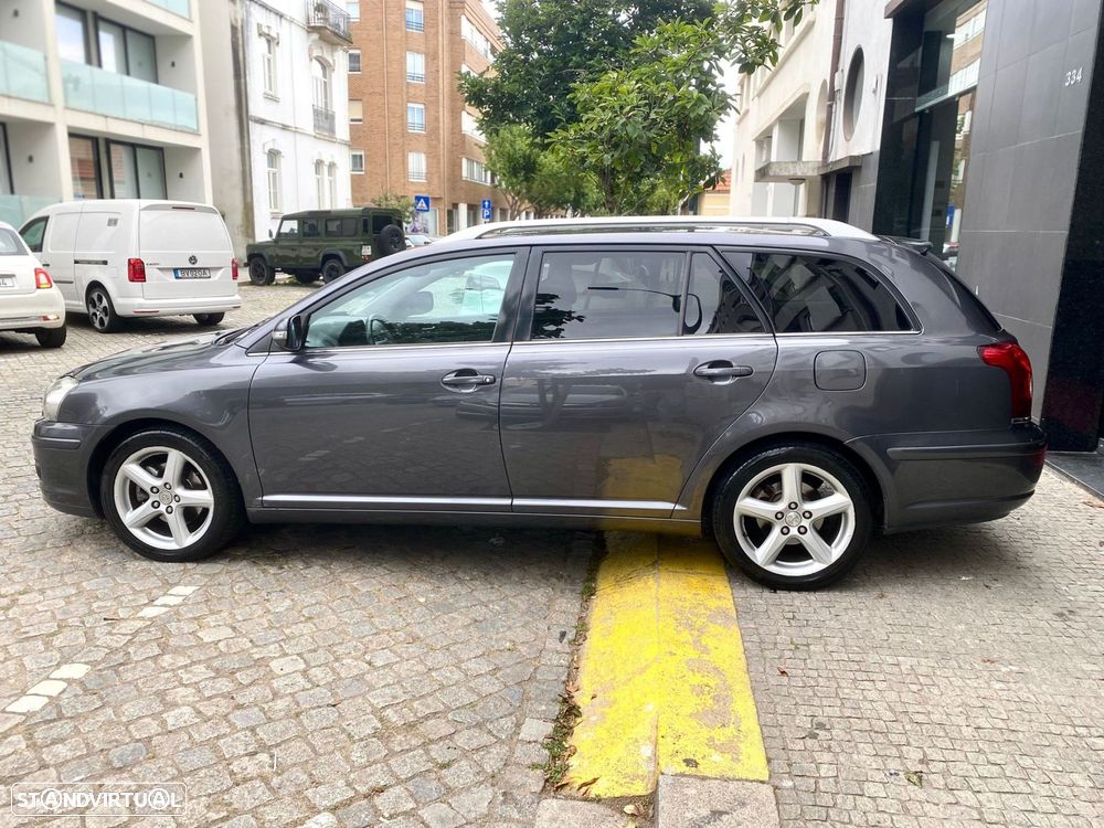 Toyota Avensis SW 2.2 D-4D - 8