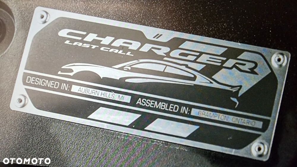 Dodge Charger 6.4 Scat Pack - 18