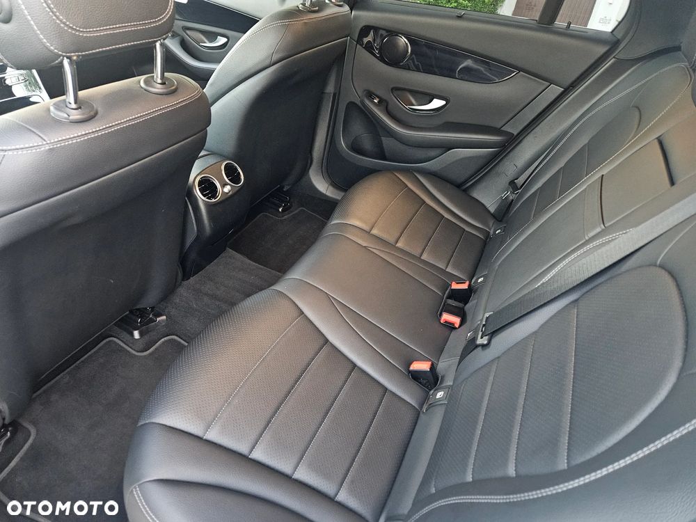 Mercedes-Benz GLC 220 d 4Matic 9G-TRONIC - 16