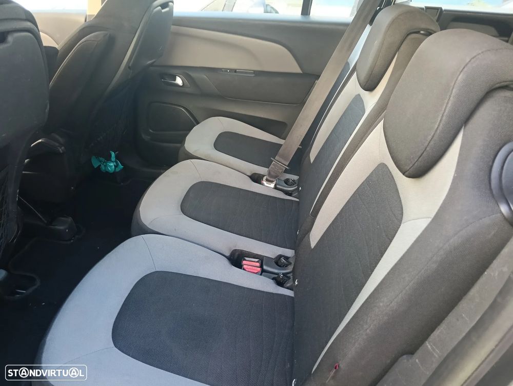 Citroën C4 Grand Picasso 1.6 e-HDi Intensive ETG6 J17 - 8