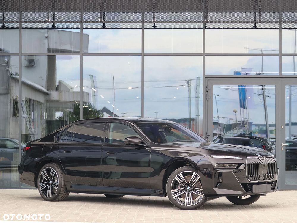BMW Seria 7 750e PHEV xDrive M Sport sport - 4