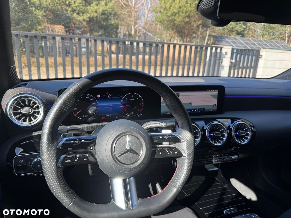 Mercedes-Benz CLA 200 d 8G-DCT AMG Line - 5