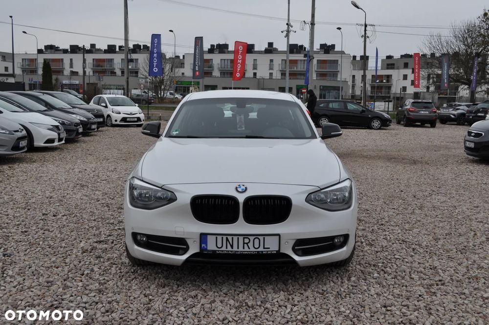 BMW Seria 1 118i - 3