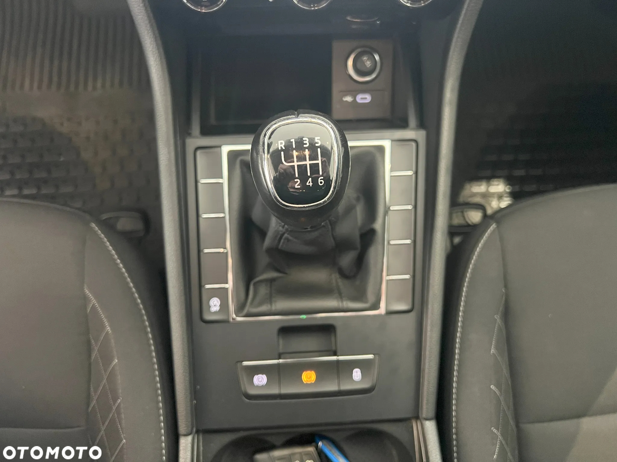 Skoda Superb 2.0 TDI SCR Active - 20